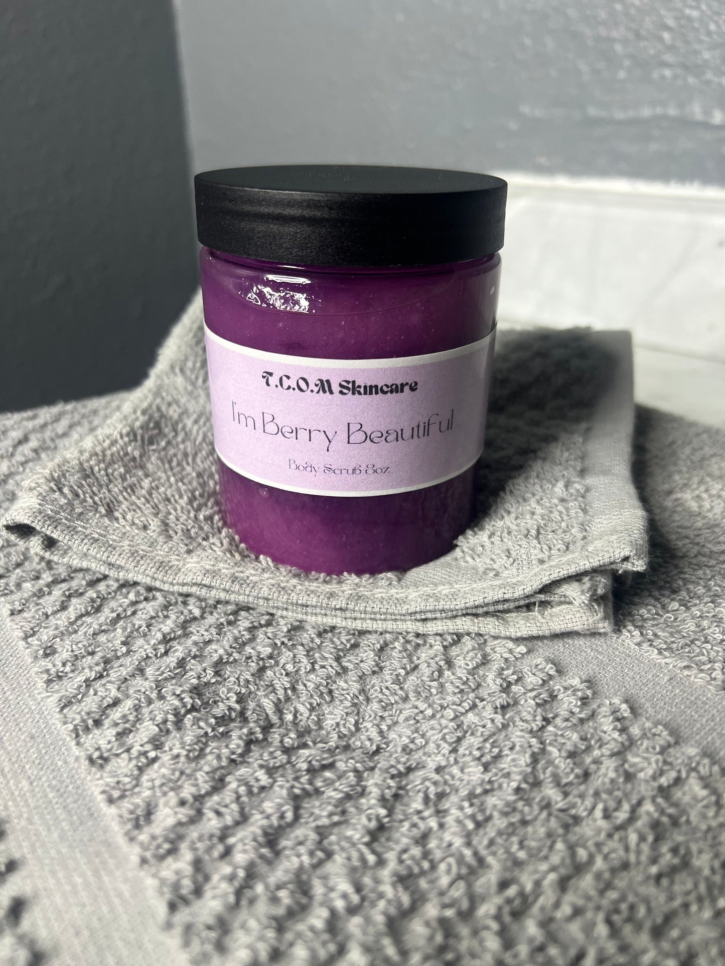 I’m Berry Beautiful Body Scrub 10oz